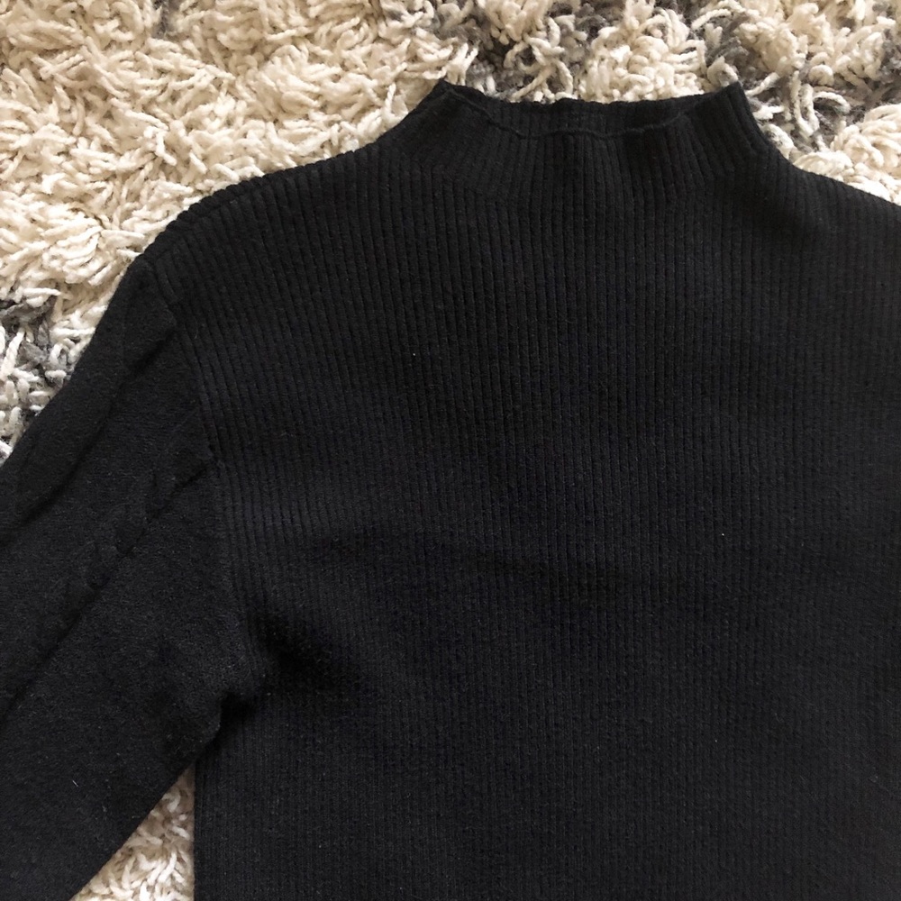 RooLee cable knit sleeve sweater